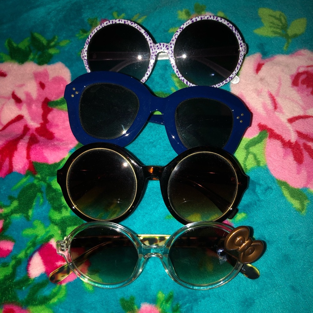 Women's Assorted Fashion Sunglasses Set